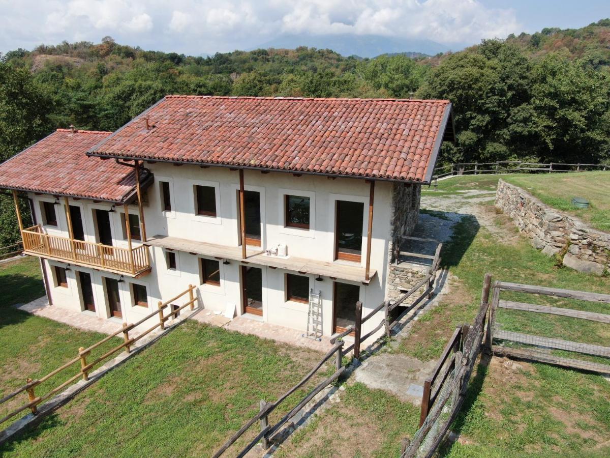 キアヴェラーノ Residenza Di Campagnaアパートホテル エクステリア 写真